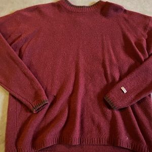 COLUMBIA BURGUNDY SWEATER